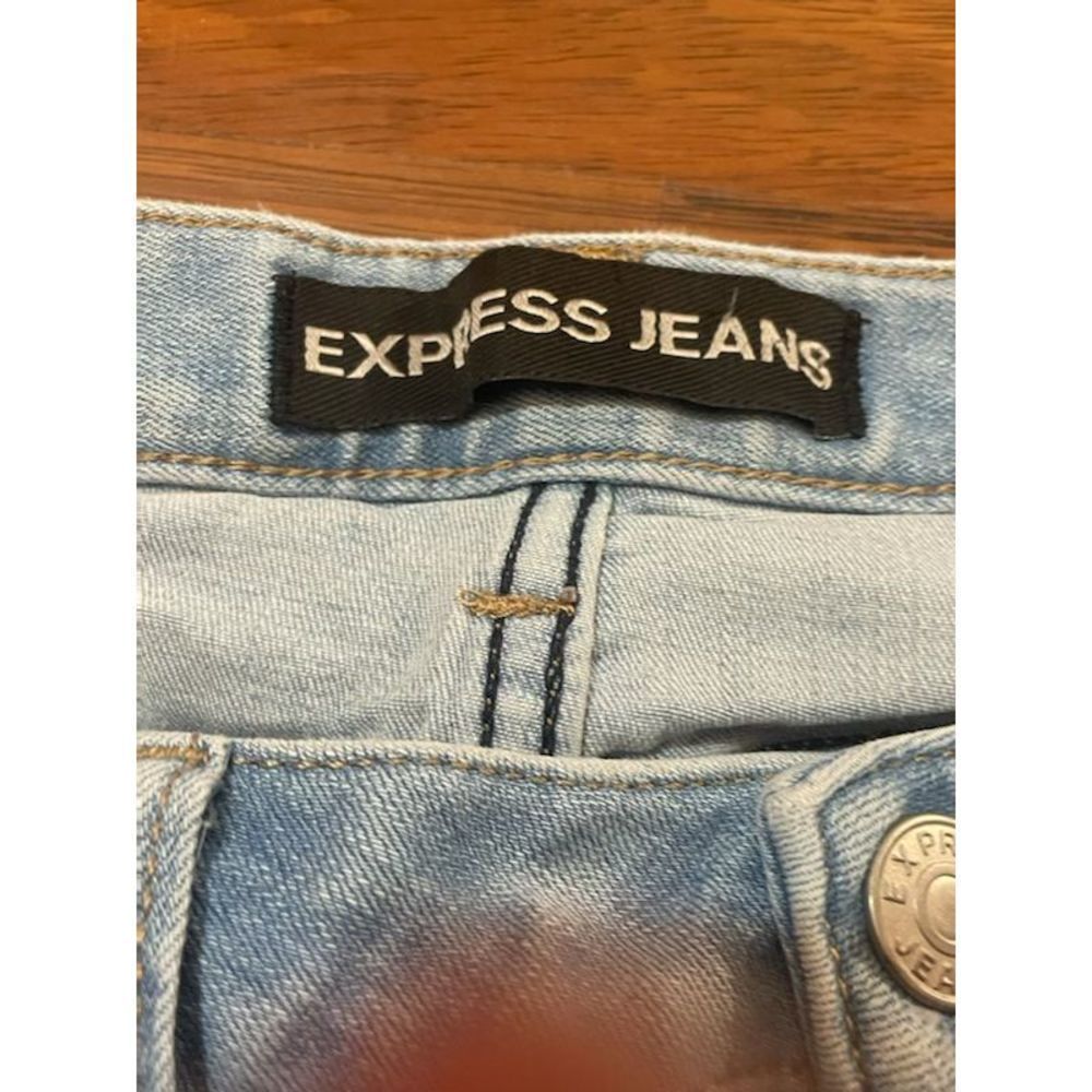 Express Distressed Shorts - Picture 3 of 3